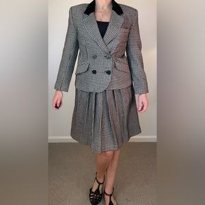 Vintage JH Collectibles Black & White Houndstooth Wool Jacket and Skirt Set